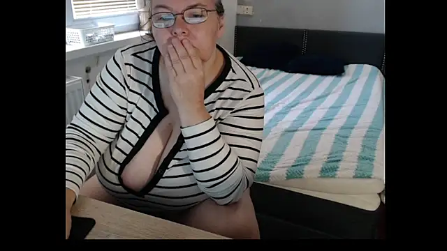 Sweetboobs webcam