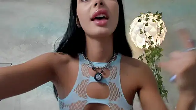 Moon_Shard live sex cam