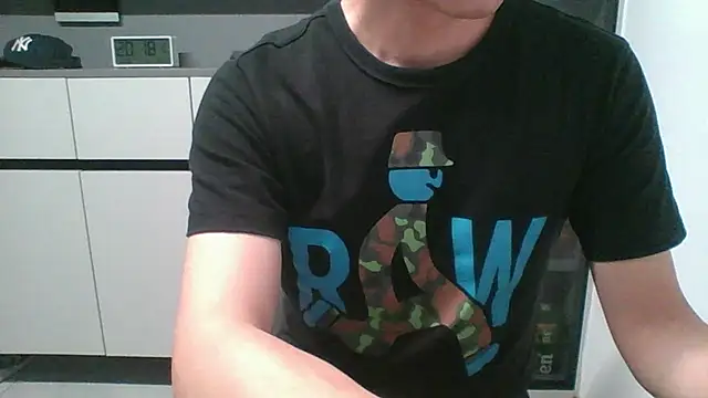 nole_china7 (Ask my age) - talk / fun / cum