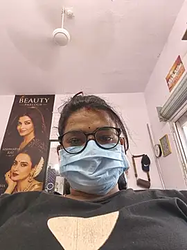 your_priya_29 webcam