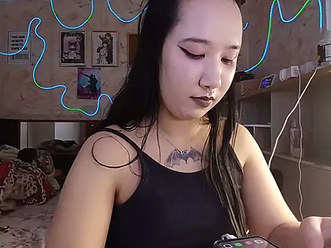 Japabaixinha live cam on StripChat