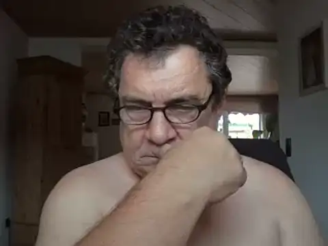 nobbie444 (M mature) - naked