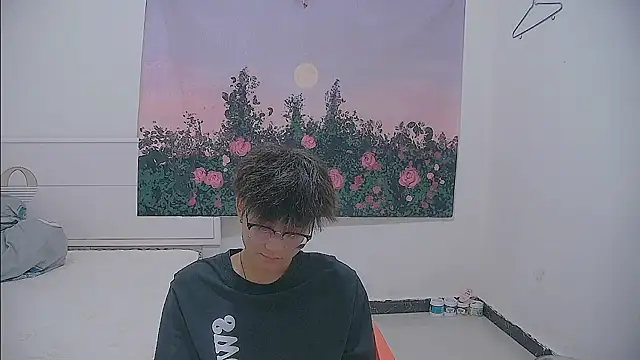 KK-cuteboy live cam on StripChat