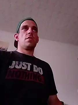 Codymc89 live cam on StripChat