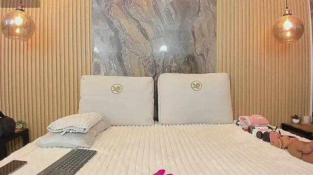mary_spencer webcam