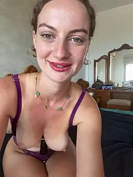 CurlyChloe