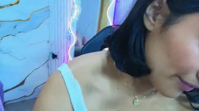 PEACHY_TAY webcam