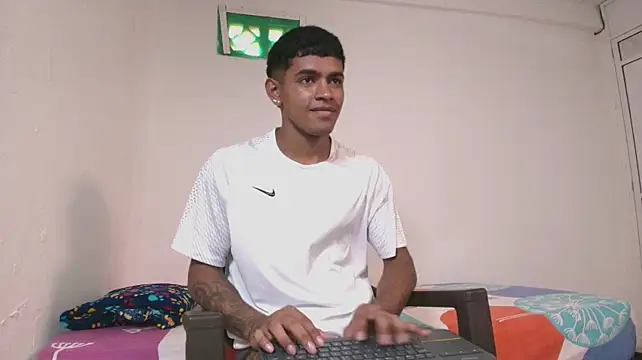 k_florez (M twink) - GET ME NAKED
