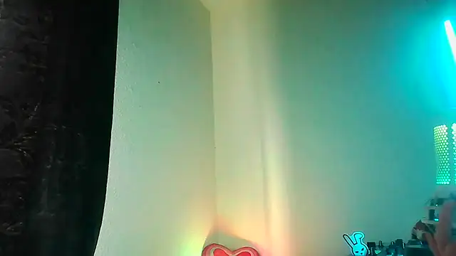 Guyst049 live cam on StripChat