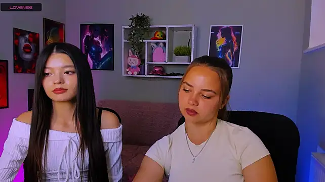 itscharlliee live cam on StripChat