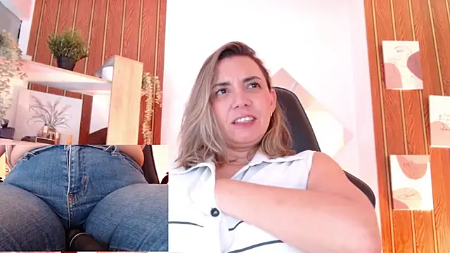 milfsecret69 webcam