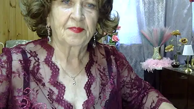 Emma52610 webcam