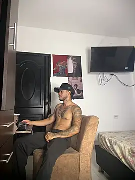 Kenny_romano