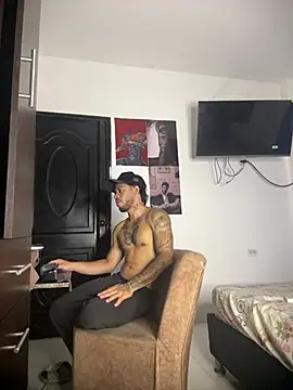 Kenny_romano live cam on StripChat