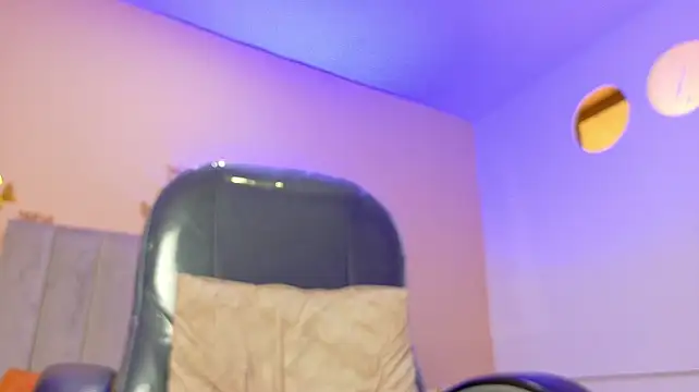 nascary_fox (M twink) - cum public
