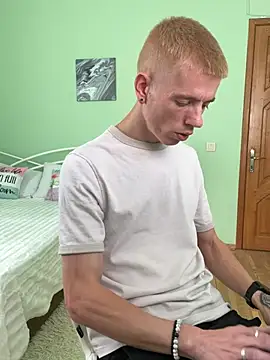 cristian__dior (M young) - Naked boy 20 min