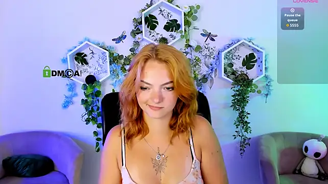 melody_sky_ webcam