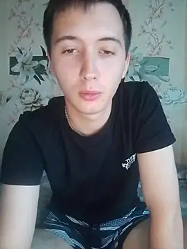 andyburton (M twink) - show biceps