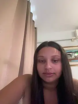 julia_moreira live webcam
