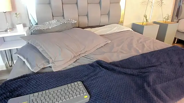 charlie___musk (M twink) - Let´s cum together!