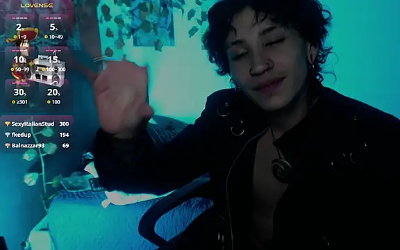 johnnyjones_ (M twink) - Pirate's Punishment (Spanking)