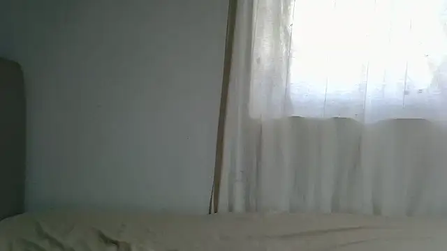 Lannah_Sky webcam