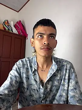 sorry-mom69 live cam on StripChat