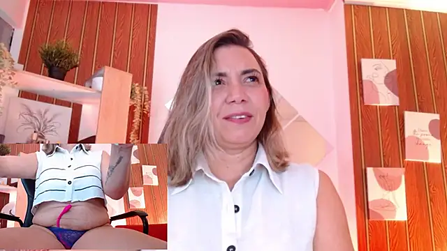 milfsecret69 webcam