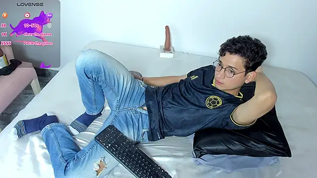 benjamin_buster (M young) - big squirt on my saquirt face + cum