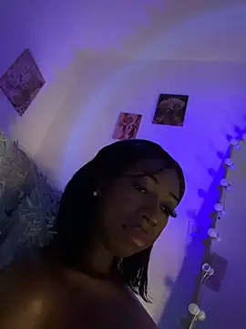 Nina_Velveta webcam