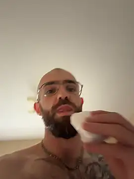 Matthewnoir live sex cam