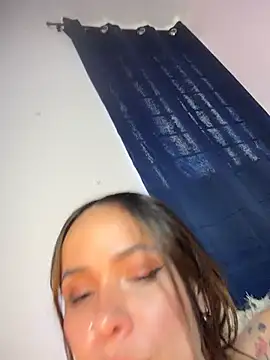 HotAlana_ live sex cam