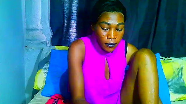 freaky_naughty live cam on StripChat
