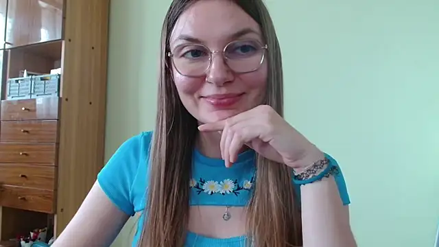 LooveELLYx webcam