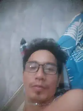 traiwe06 (Ask my age) - Ass and dick