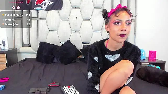 karlaandmatt (Ask my age) - naked