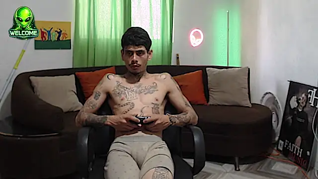 alpha_zom (M young) - CUM EXPLOSION SHOW 👽🍆