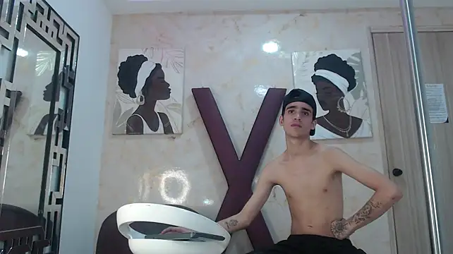 golden_boss (M twink) - doggy position 5 minutes