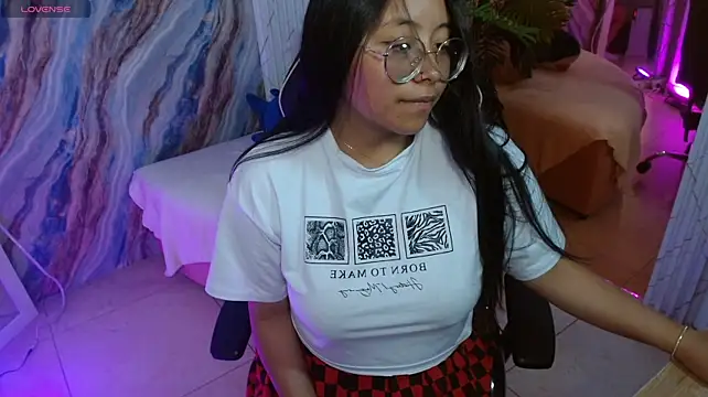 elowen_tay webcam