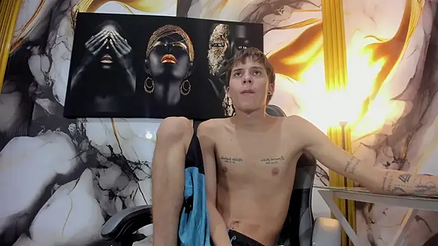 mono_blonde live cam on StripChat