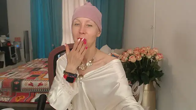 LuxuryNika