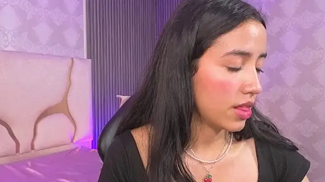Joselyn_tay live cam on StripChat