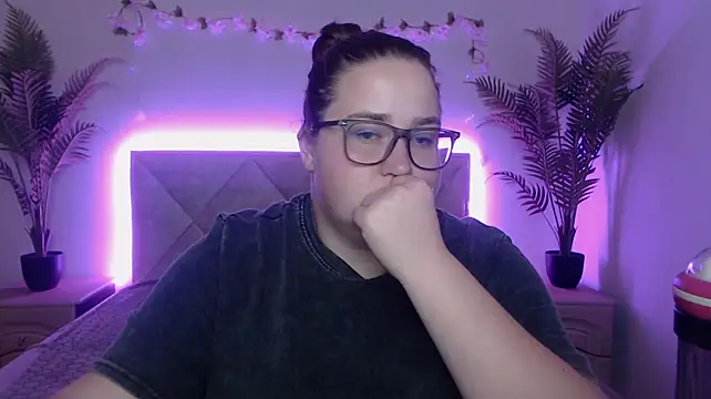 XX_Daniella_XX live cam on StripChat