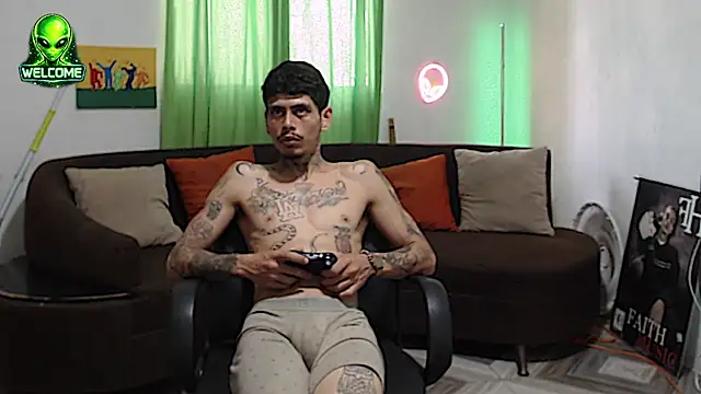alpha_zom (M young) - CUM EXPLOSION SHOW 👽🍆