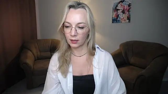 Ava_Elior webcam