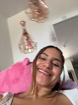ViankaRose live webcam
