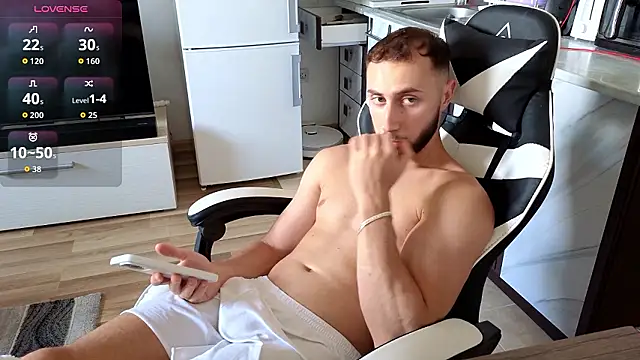 RyanStorm_ webcam