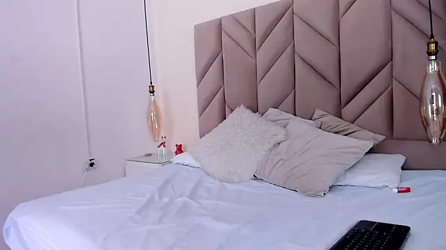 AbbySttonne webcam