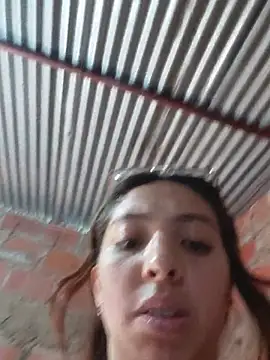 aziel_ardiente live cam on StripChat