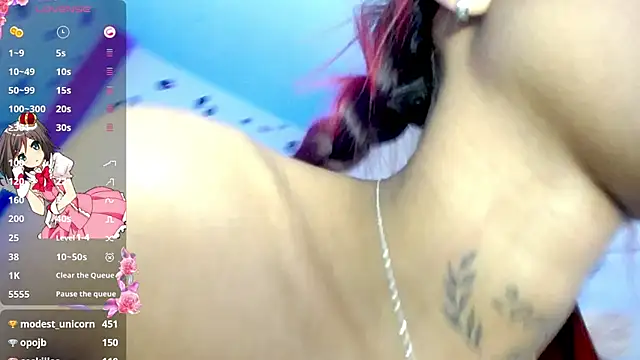 ivory_aiko live cam on StripChat